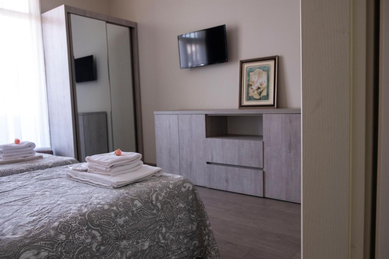 Art Hotel Batoumi Extérieur photo