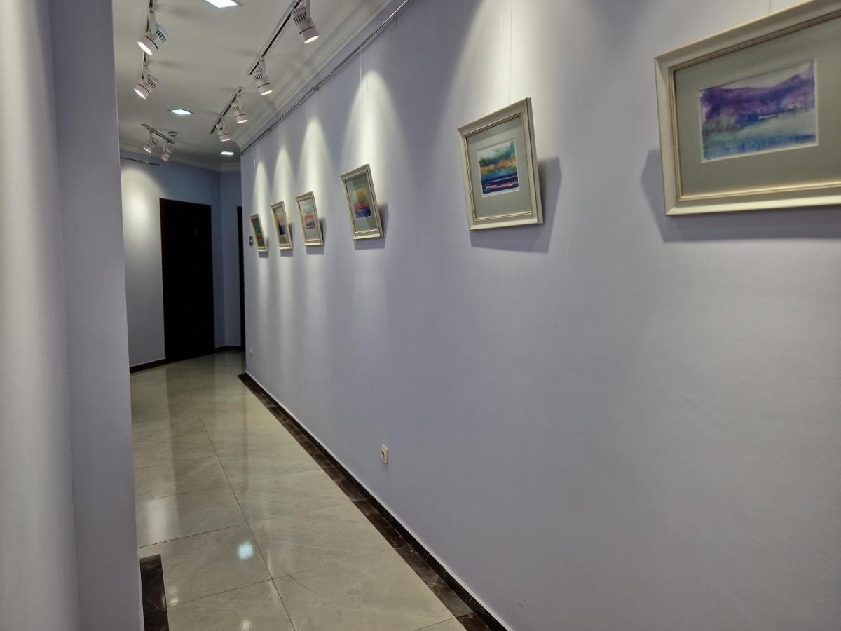 Art Hotel Batoumi Extérieur photo