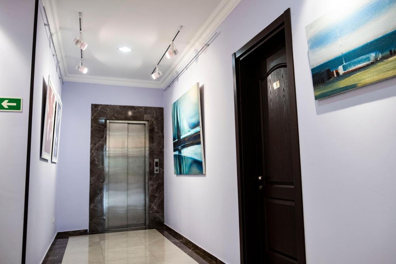 Art Hotel Batoumi Extérieur photo